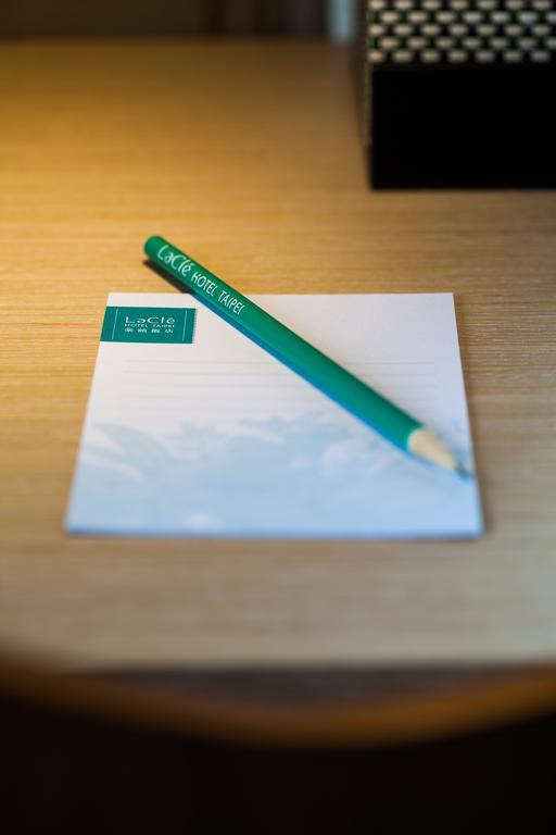 Lacle Hotel-Luzhou Taipei Exterior photo