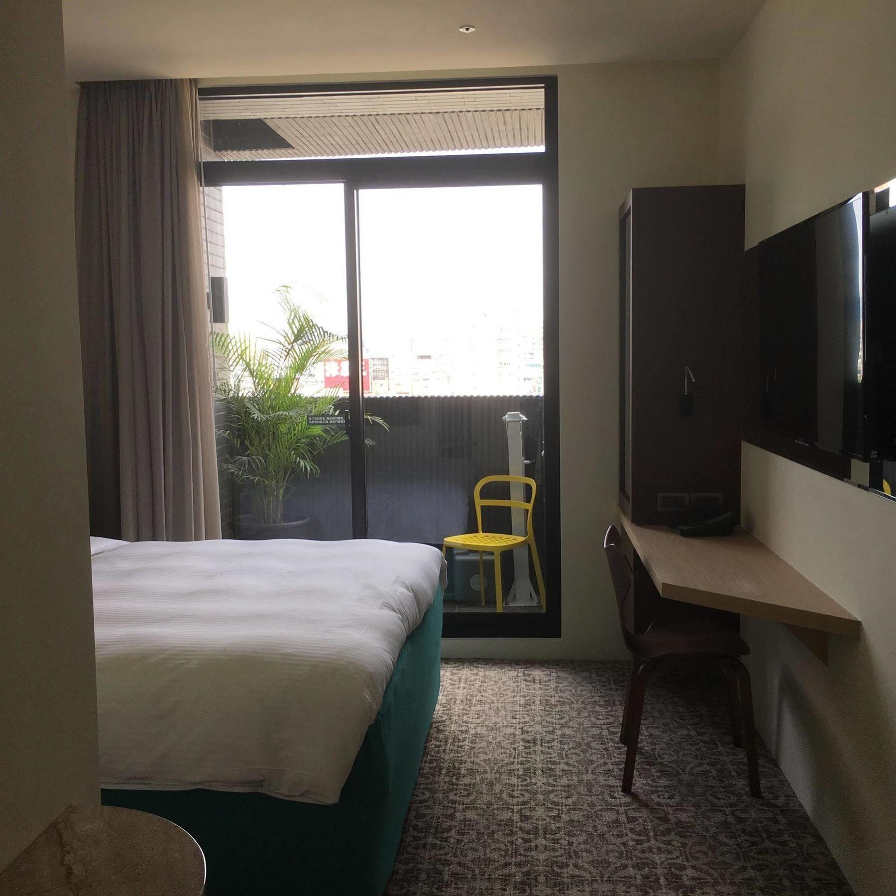 Lacle Hotel-Luzhou Taipei Exterior photo