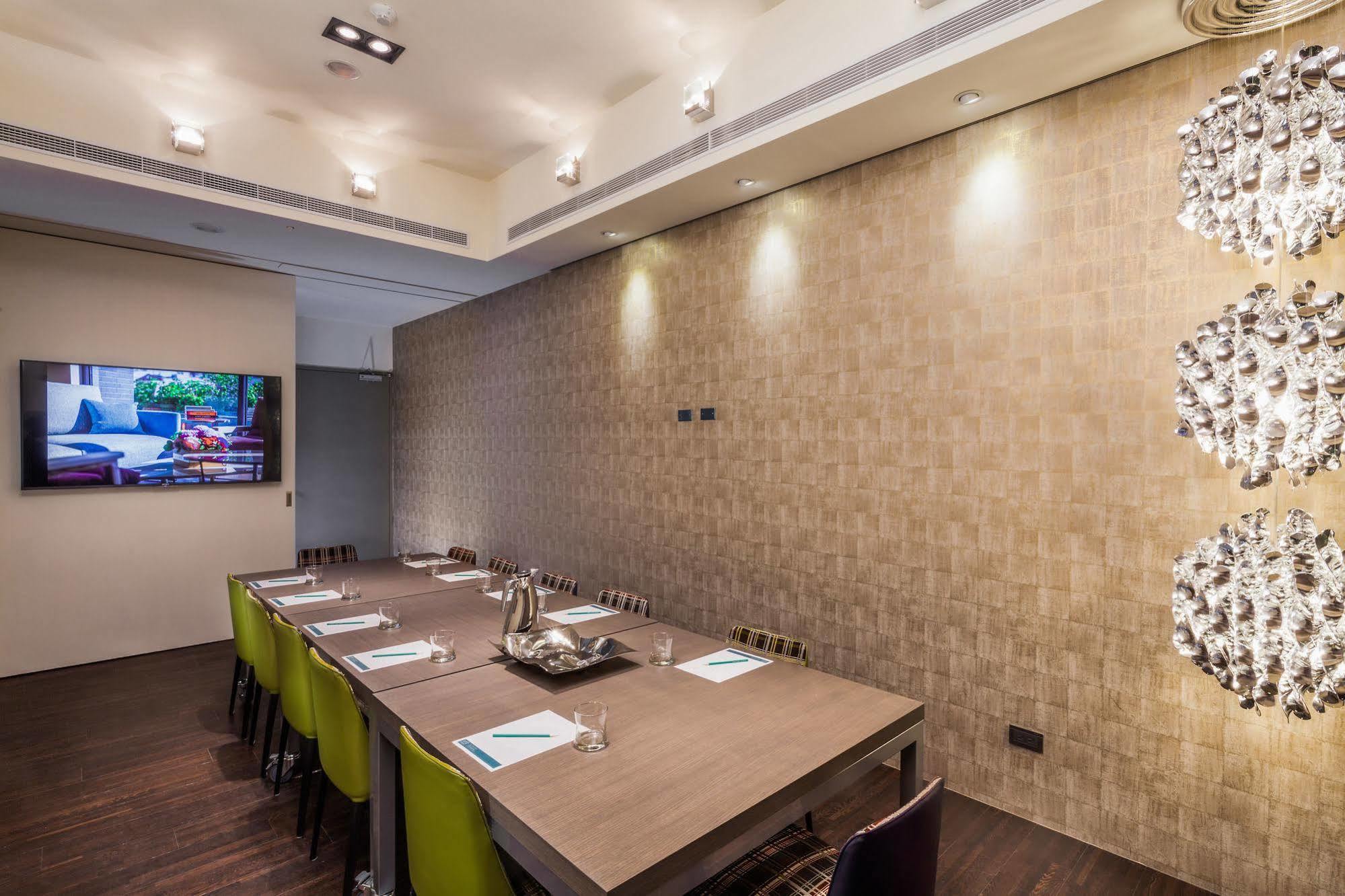 Lacle Hotel-Luzhou Taipei Exterior photo