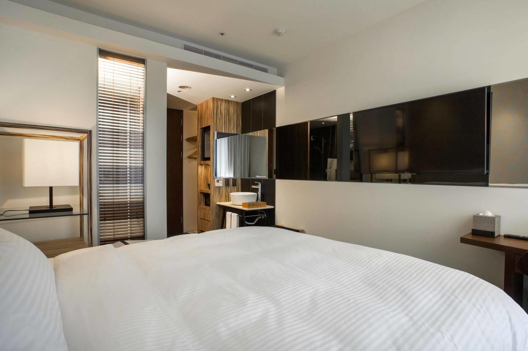 Lacle Hotel-Luzhou Taipei Exterior photo